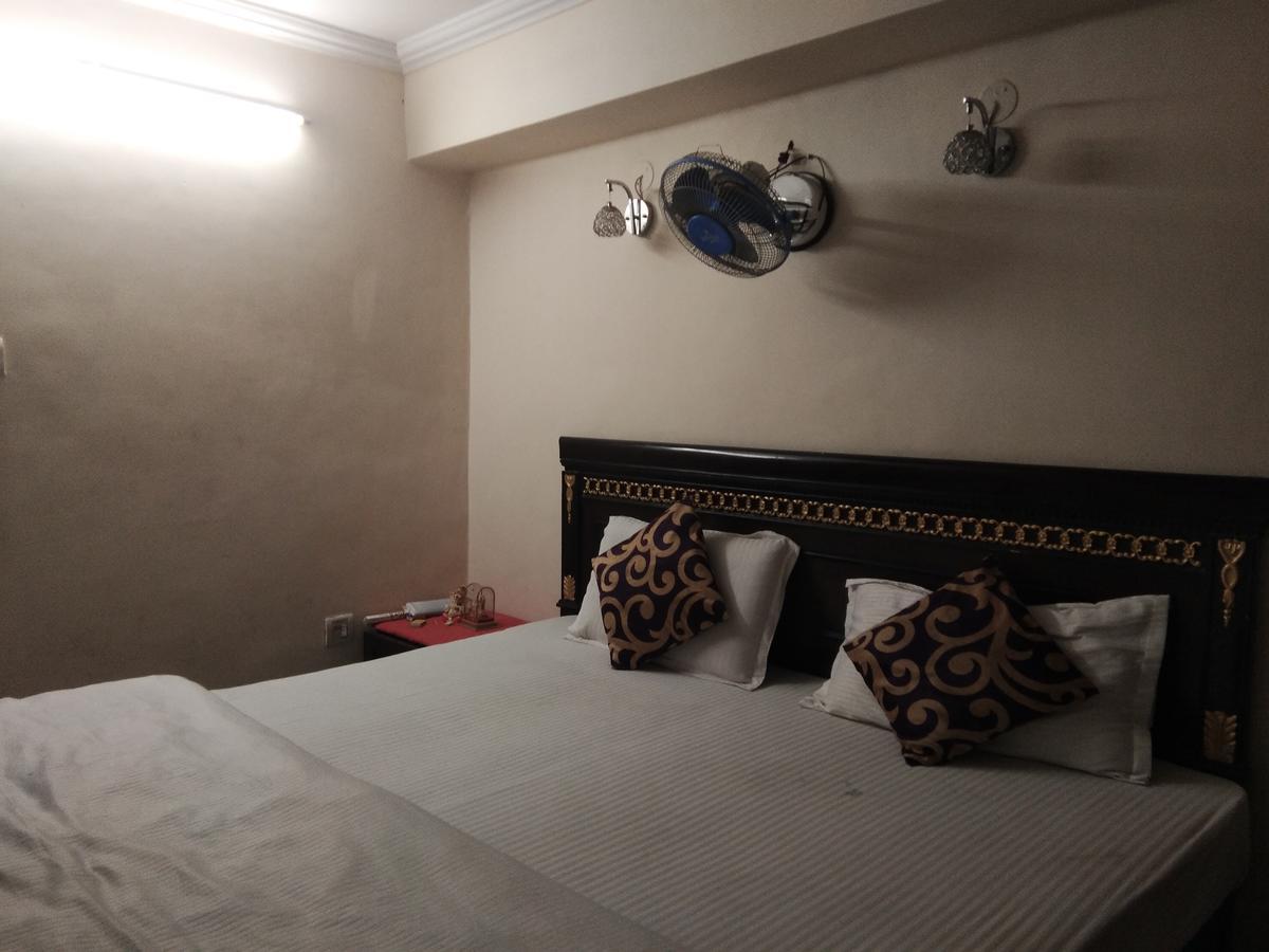 Hotel Balbir Continental *
